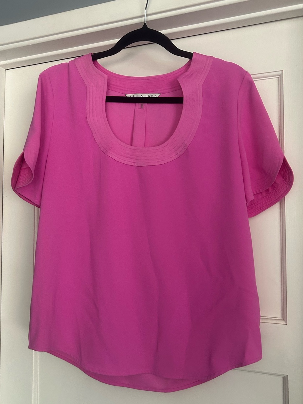 Trina Turk Pink Short Sleeve Blouse Top Size Medium